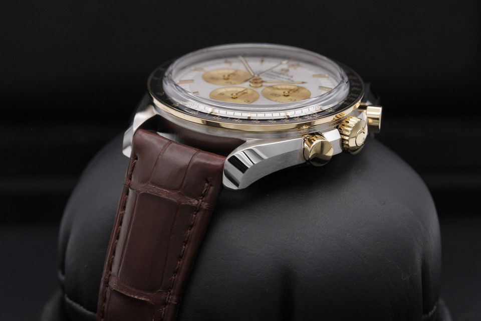 Omega Speedmaster Moonwatch Professional 310.23.42.50.02.001 Image 2